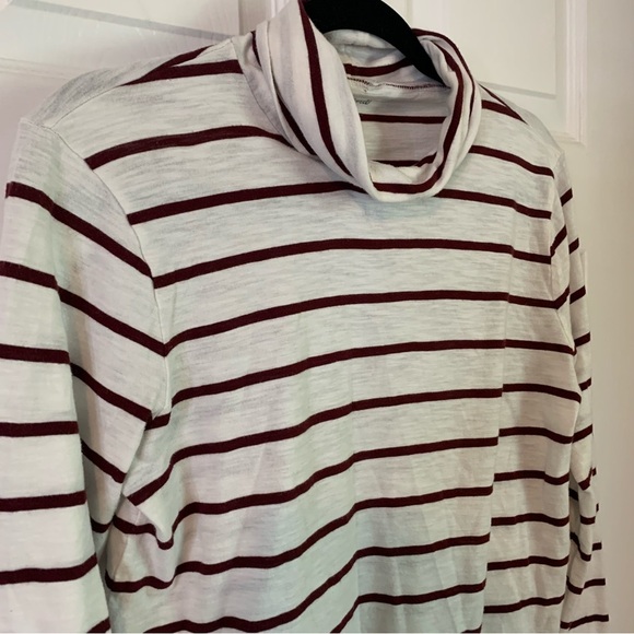 Madewell Whisper Cotton Turtleneck White and Maroon Striped, size M - Picture 5 of 10